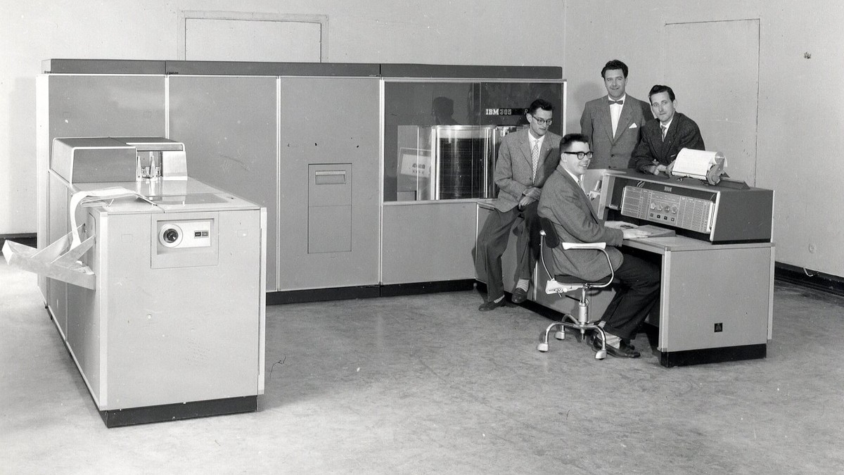 En 1956, IBM louait un disque dur d'une tonne pour 5 Mo : la raison pour laquelle ils refusaient d'en mettre plus refait s...